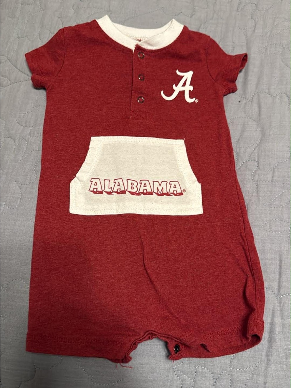 (2) Alabama Crimson Infant Rompers - White & Crimson
0-3 mo